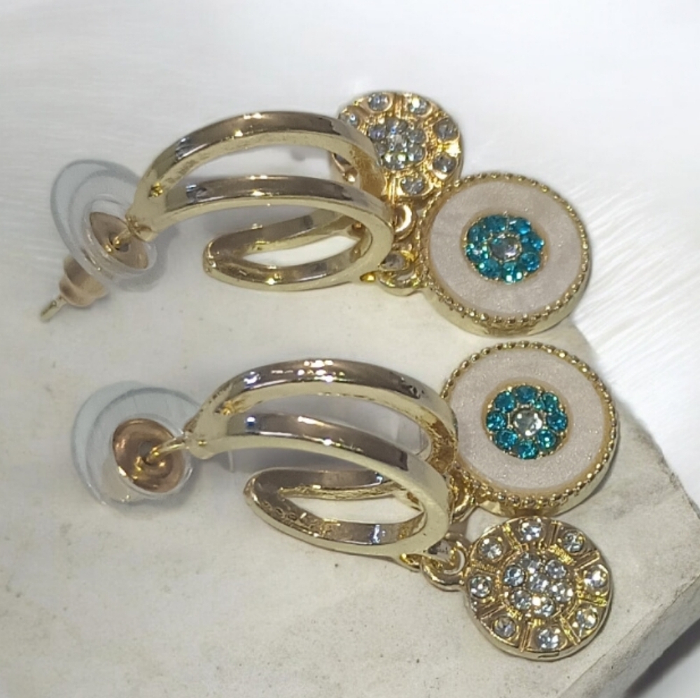 Elegant Gold and Blue Dangle Earrings - Picture 3 of 9